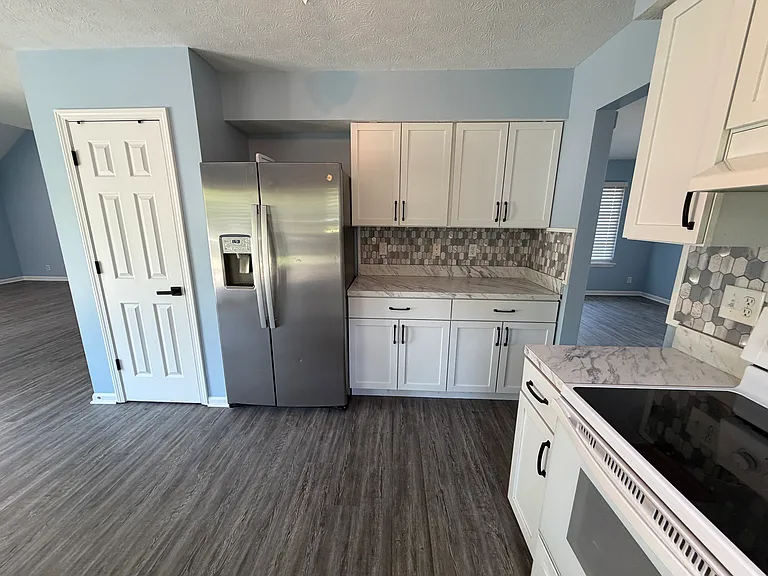 11131 Bayridge Cir W — Photo 12