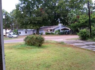 615 County Road 90b, Gonzales, TX 78629