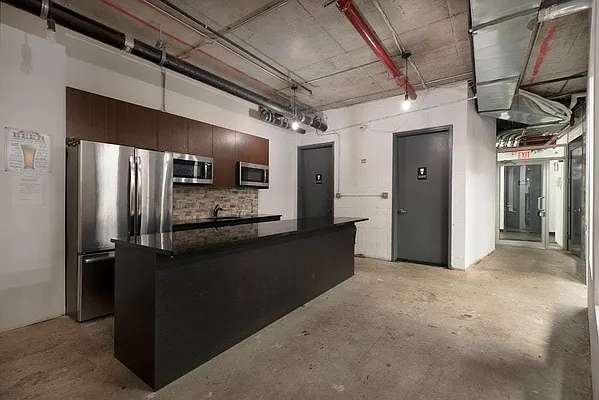 Rented by Bold New York | media 31