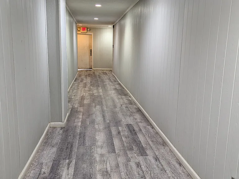 441 Harding Pl #B2 — Photo 2