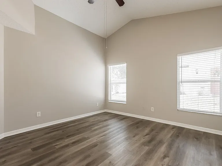 3406 Palm Beach Dr — Photo 10