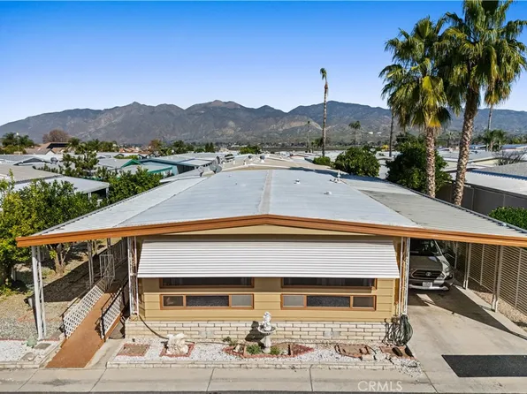 881 N Lake St Spc 313, Hemet, CA 92544