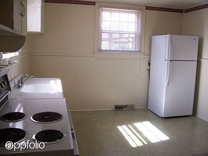2nd image of 1002 Attica St
