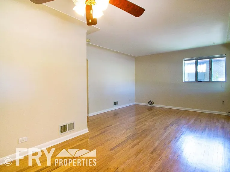 2145 Ames St — Photo 5