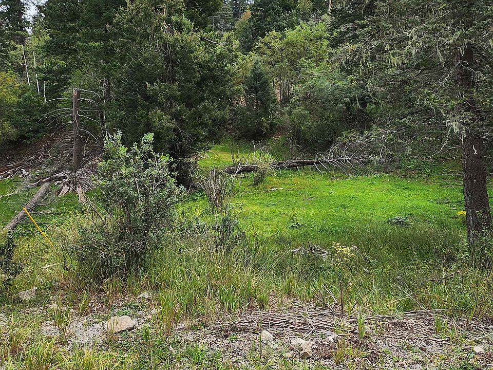 1st image of 1084 Woodlands Way