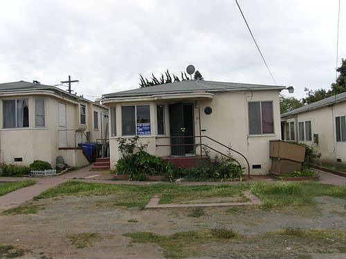 1st image of 32 E Division St