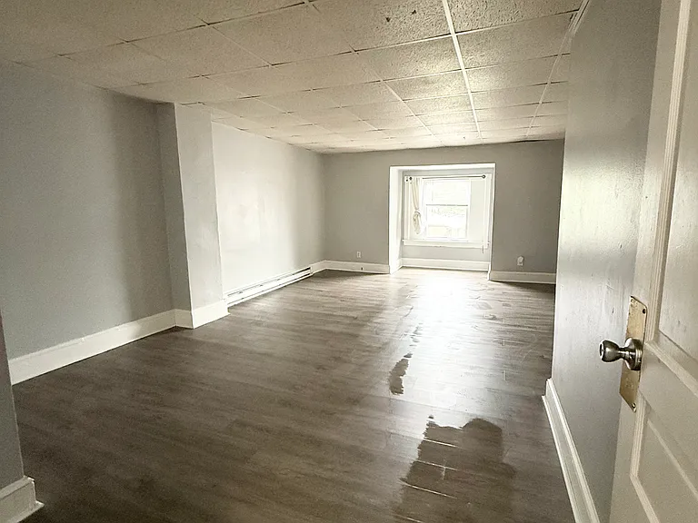48 W Union Blvd #B — Photo 16