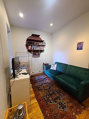 2nd image of 1057 Bergen St #2T