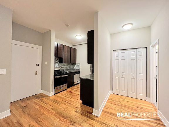 3rd image of 4829 N Damen Ave APT 101