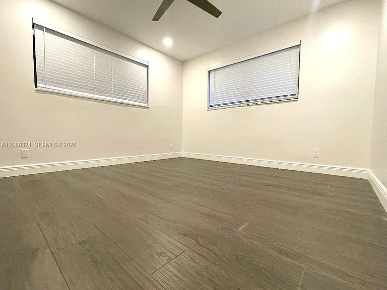 4910 Jefferson St — Photo 18