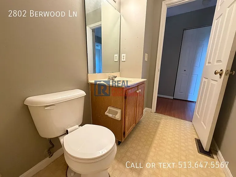2802 Berwood Ln — Photo 9