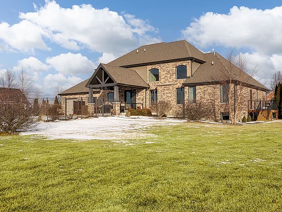 3rd image of 12549 S Old Farm Rd