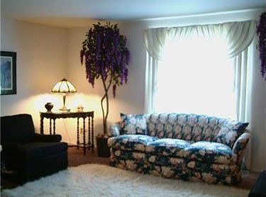 2nd image of 304 Parkwood Dr
