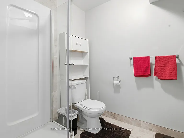 113 Commercial St #LOWER — Photo 6