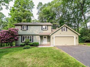 8 Autumn Ln, Plainville, CT 06062