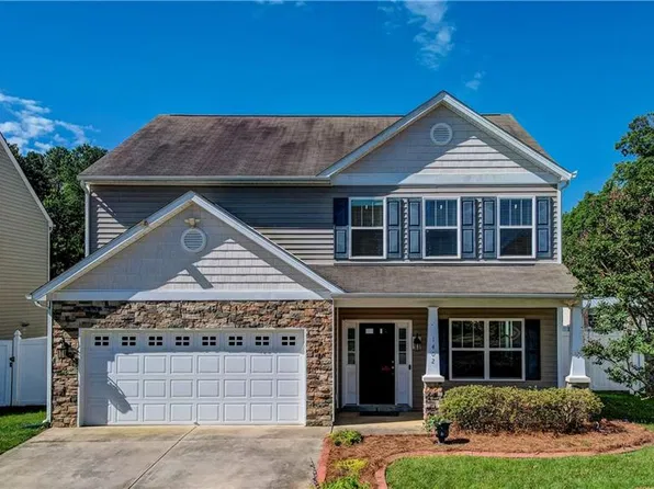1402 Copper Cir, Mebane, NC 27302