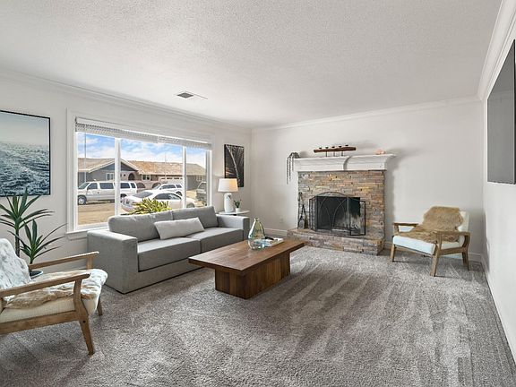 3rd image of 413 Marina Boulevard