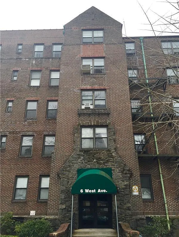 Studio, 1.0 bath, $1,850 — Photo 2