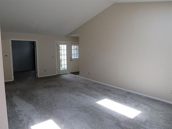 3rd image of 18248 Farm Ln