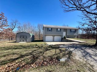 23226 Topo Dr, Saint Robert, MO 65584