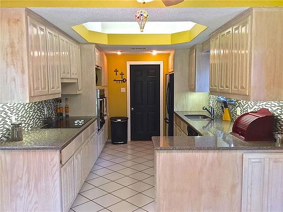 4th image of 5618 Shady Hill Ln