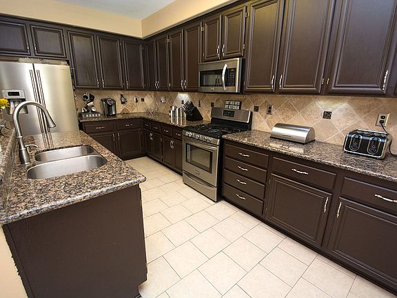4th image of 27844 Rosemary St