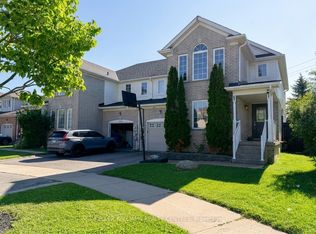 111 Bentley Cres, Barrie, ON L4N0Z1