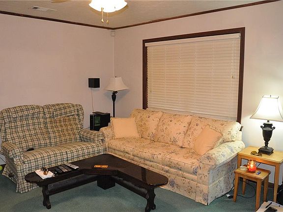 3rd image of 132 Lee Road 698
