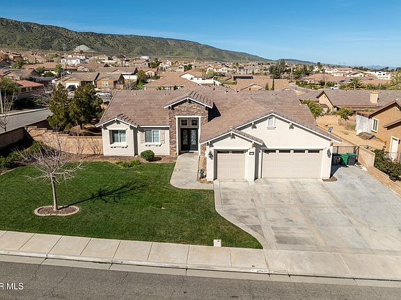 2nd image of 41715 Chianti Ct