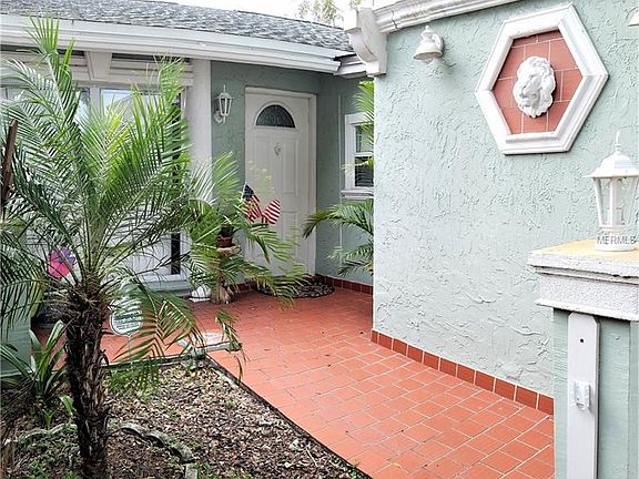 2nd image of 5012 Parkhill Pl