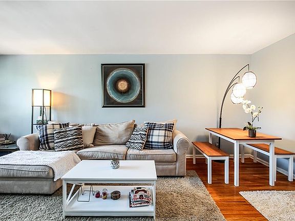 3rd image of 120 Dehaven Dr APT 232