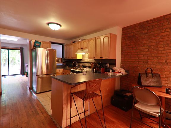 2nd image of 102 15th St APT 1