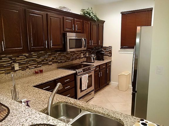 4th image of 8527 Turnberry Ct #8527