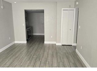 4952 Vincennes St APT 3, Cape Coral, FL 33904