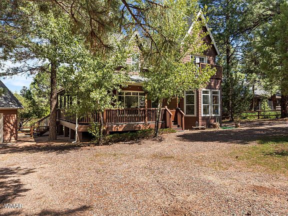 2nd image of 2232 Forest Park Dr