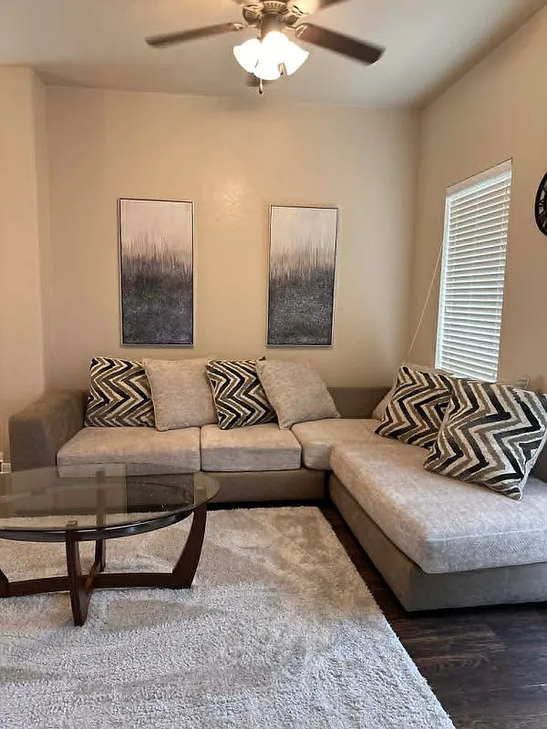 Building Photo - 6900 Deorsam Loop