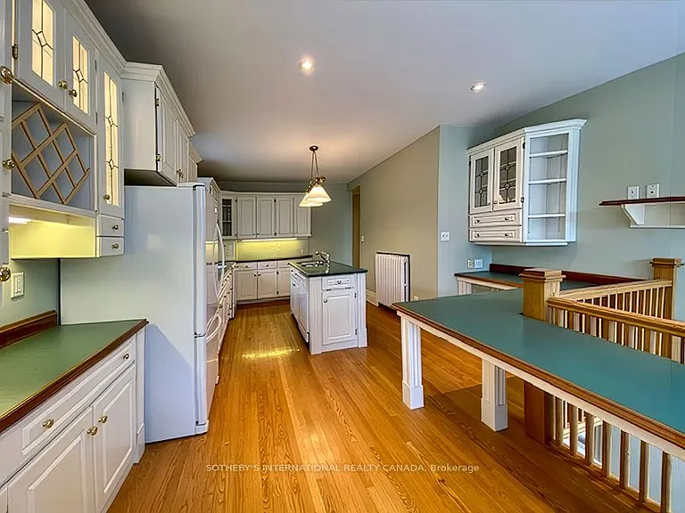 21 Melgund Rd #MAIN LOWER — Photo 8