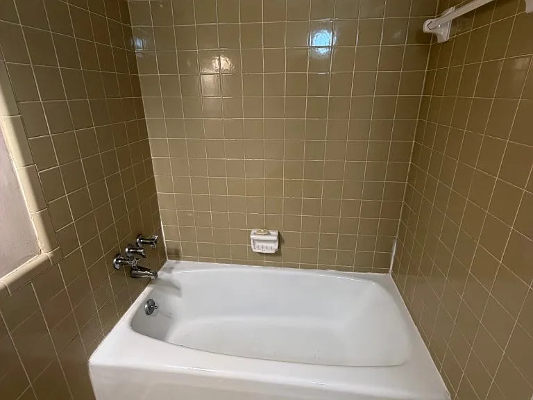 1600 Parklawn Dr — Photo 13