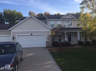 3522 N Meadowgrove Dr SE, Kentwood, MI 49512