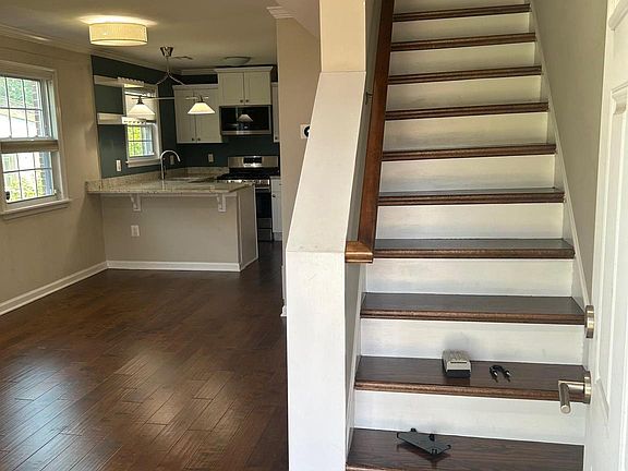4th image of 36 58th St SE