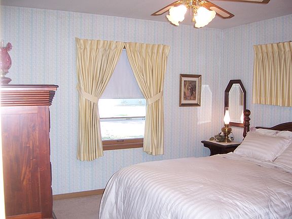 Bedroom #1