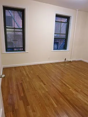 Rented by 4 Points Properties | media 23