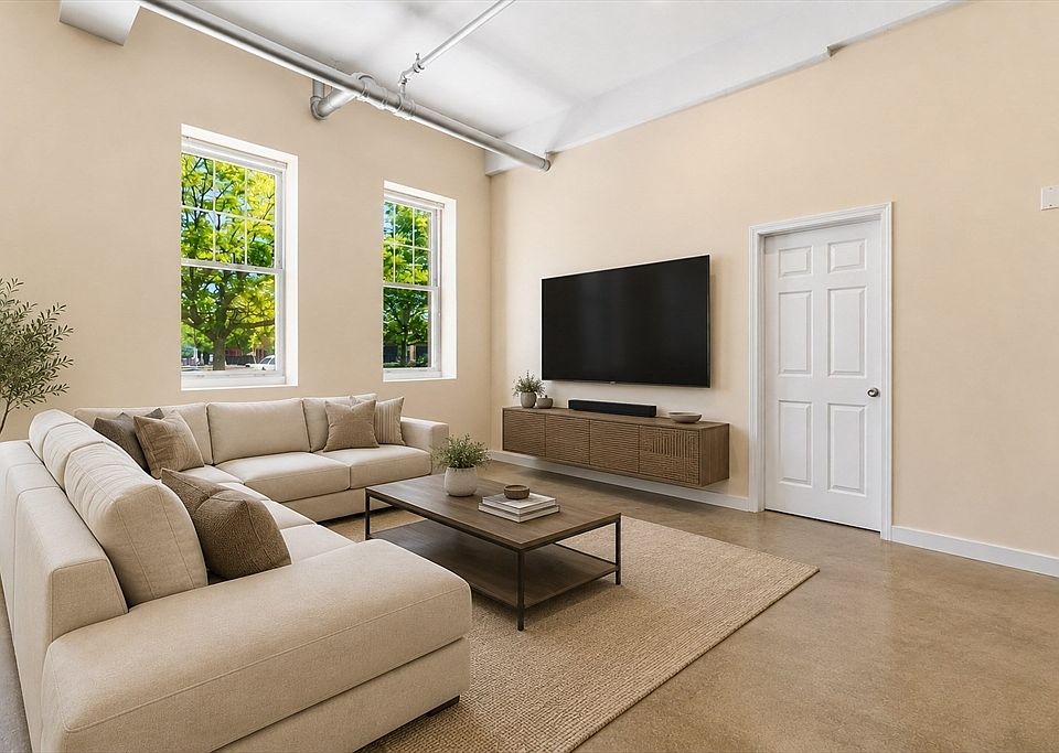 1st image of 960 Broadway APT 2