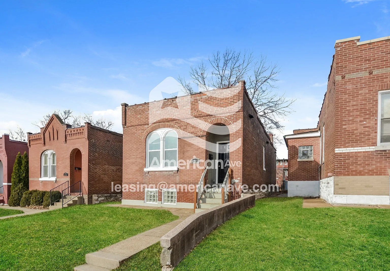 2 bed, 1.0 bath, 941 sqft, $1,050 — Photo 2