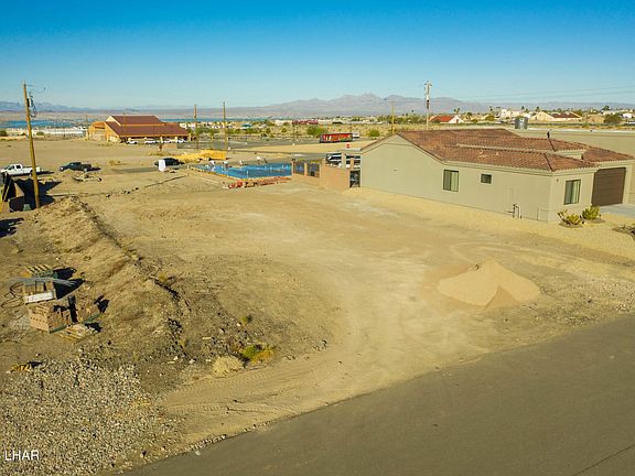 4th image of 3175 Summit Way Lot 8