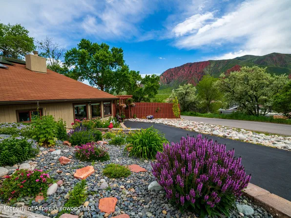 111 Cardinal Ln, Glenwood Springs, CO 81601