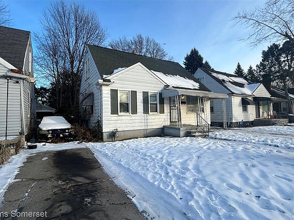 2nd image of 8468 Vaughan St