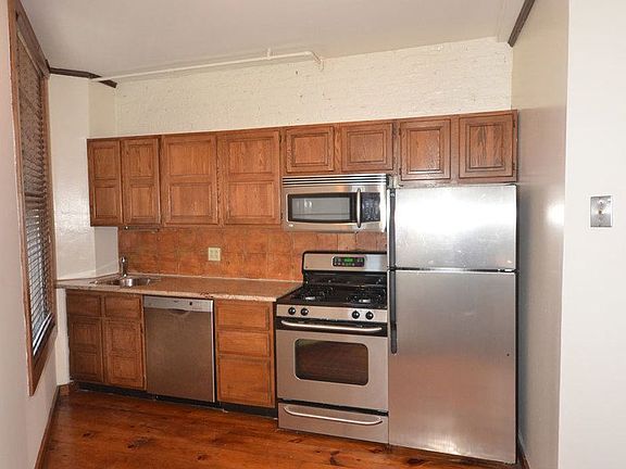 5th image of 13 Morton St APT 2