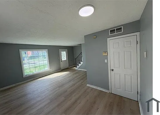 4 bed, 1209 sqft, $1,895 — Photo 3
