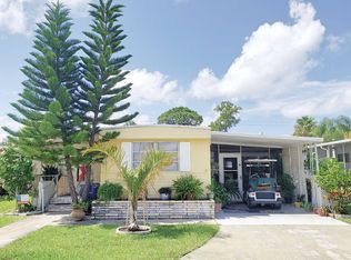 210 3rd St W, Nokomis, FL 34275